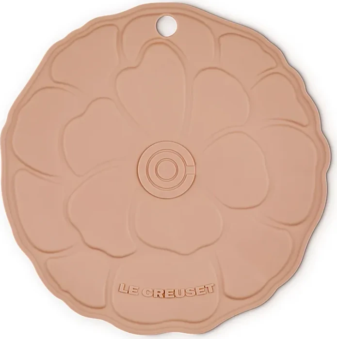 Le Creuset Topfuntersetzer Blume 20cm peche