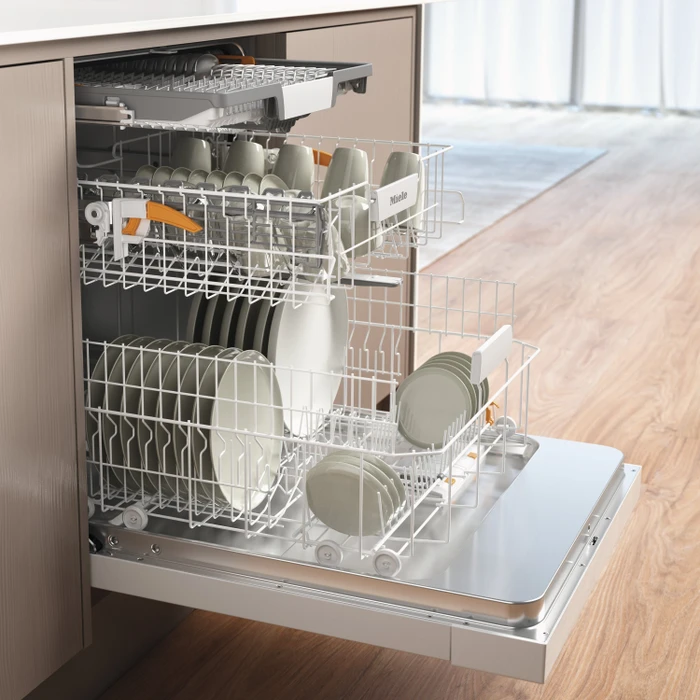 Miele G 5410 SCU Active Plus brillantweiß