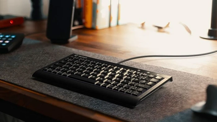 KeySonic KSK-3011ELC, schwarz, USB, DE