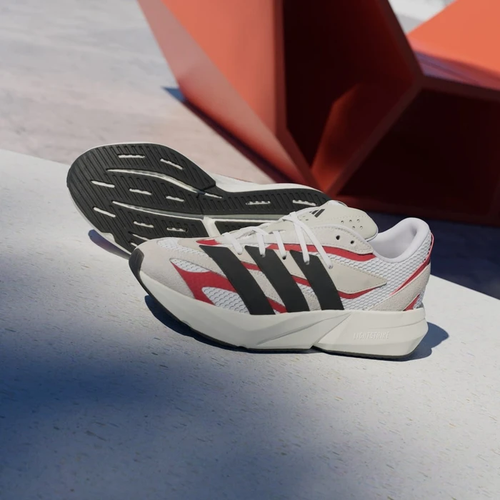adidas Lightblaze off white/core black/better scarlet