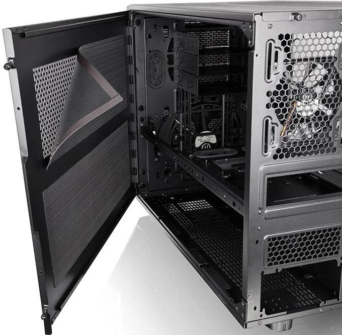 Thermaltake Core X9 schwarz, Acrylfenster