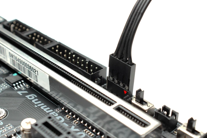 EK Water Blocks EK-RES 140 Revo D5 RGB PWM mit Pumpe