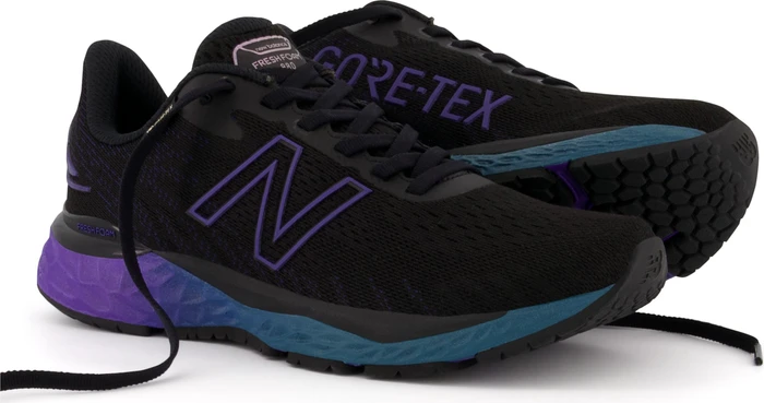 New Balance Fresh Foam 880v11 GTX black/night tide (Damen)