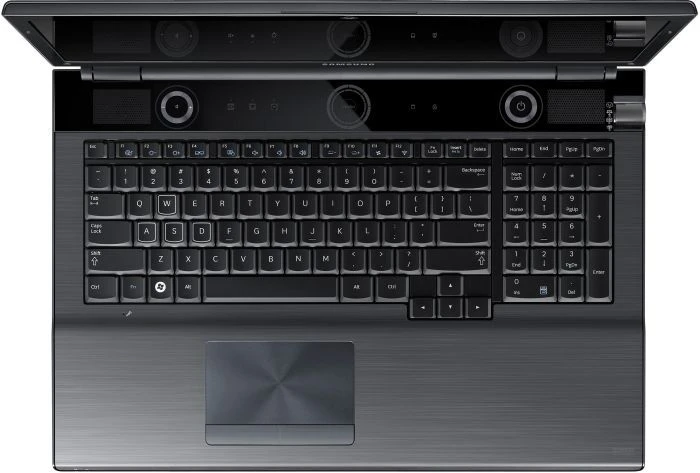 Samsung 700G7C, Core i7-3610QM, 16GB RAM, 1.50TB HDD, Radeon HD 7870M, DE