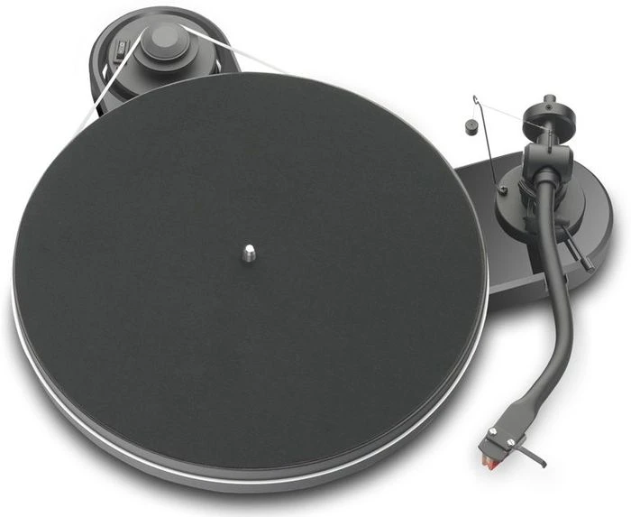 Pro-Ject RPM 1.3 Genie schwarz (mit Tonabnehmer Ortofon 2M Red)