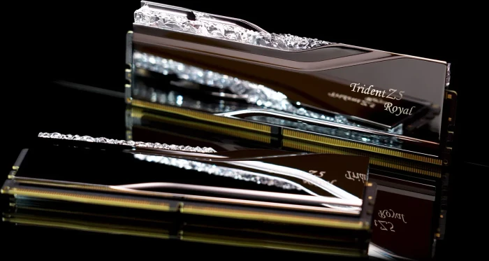 G.Skill Trident Z5 Royal RGB Silver UDIMM 96GB Kit, DDR5-6400, CL32-39-39-102