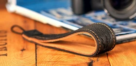 Eddycam Sling-1 Handschlaufe braun/natur Kontrastnaht