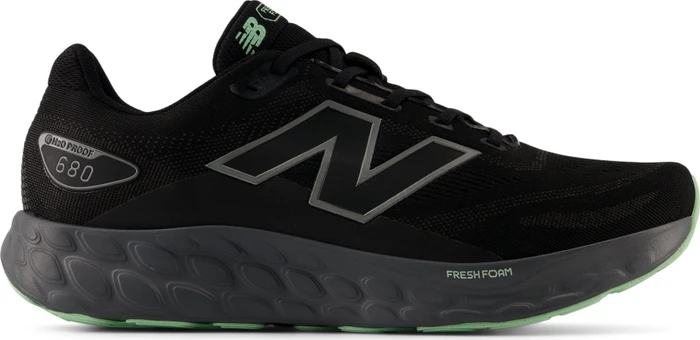 New Balance Fresh Foam 680v8 Waterproof black/castlerock/lab green (Herren)