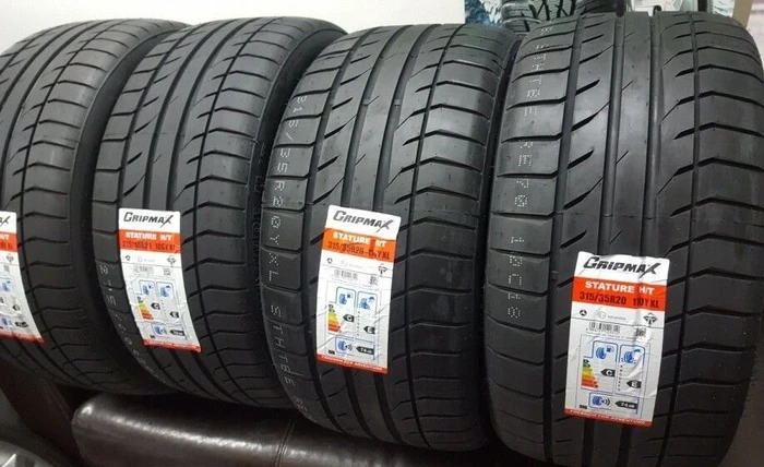 Gripmax Stature HT 275/40 R20 106Y XL