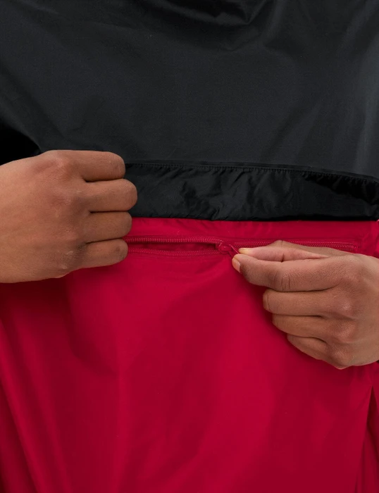 Vaude Covero II Poncho rot/schwarz