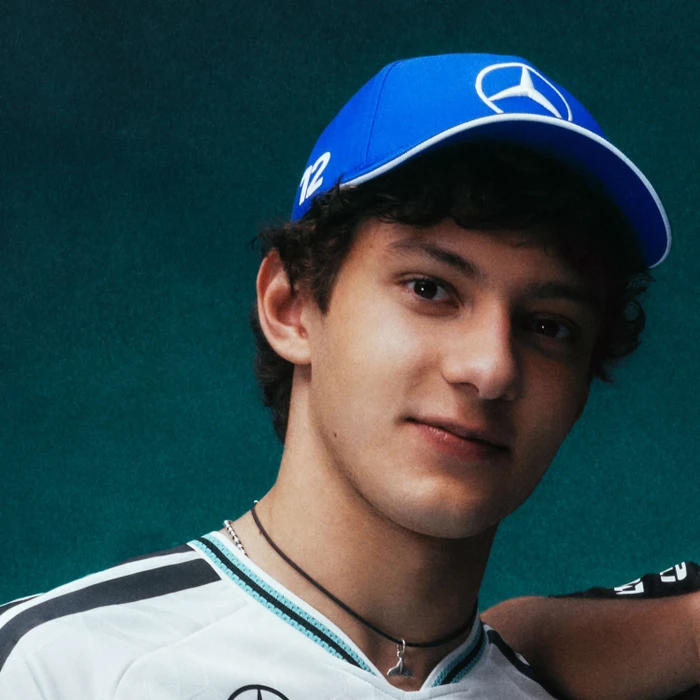 adidas Mercedes AMG Petronas Formula One Team Kimi Antonelli Kappe bold blue