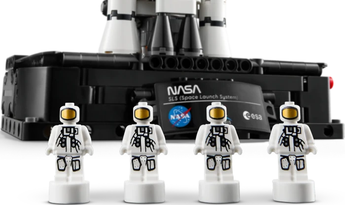 LEGO Technic - NASA Artemis SLS-Schwerlastrakete