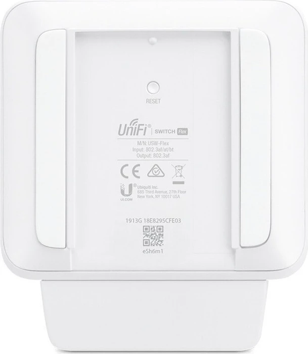 Ubiquiti UniFiSwitch Flex Outdoor Wallmount Gigabit Managed Switch, 5x RJ-45, 46W PoE++ PD, Bundle (3x)