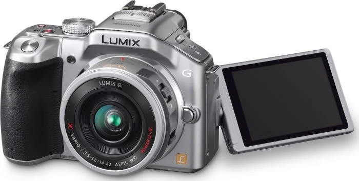 Panasonic Lumix DMC-G5 silber mit Objektiv Lumix G X Vario PZ 14-42mm 3.5-5.6 ASPH OIS