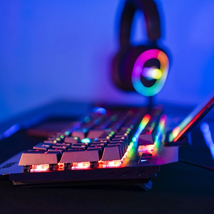 Hama uRage Exodus 800 Mechanical Gaming Keyboard, LEDs RGB, Gaote Outemu BLUE, USB, DE