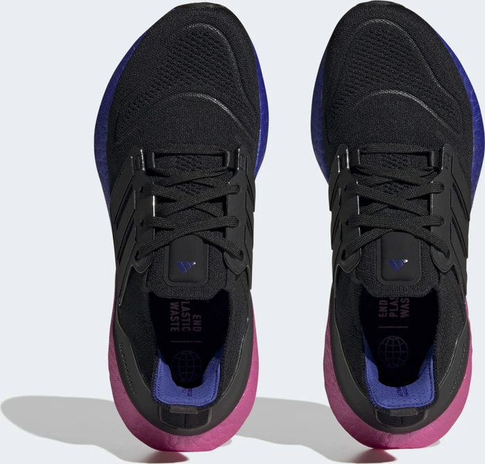 adidas Ultraboost 22 core black/lucid blue (Damen)