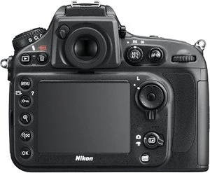 Nikon D800 mit Objektiv Fremdhersteller