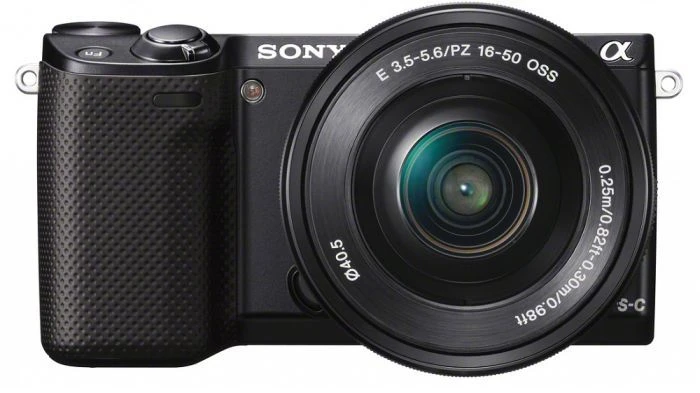 Sony Alpha NEX-5R schwarz mit Objektiv E PZ 16-50mm 3.5-5.6 OSS