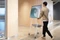 Steelcase Roam Mobile Stand, Rollständer für Surface Hub 2S 50", Arctic White Vorschaubild
