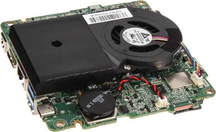 Intel NUC7i3BNB