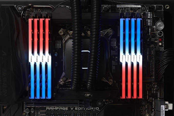 G.Skill Trident Z RGB UDIMM 32GB Kit, DDR4-3600, CL14-14-14-34