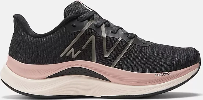 New Balance FuelCell Propel v4 black/quartz pink/pink moon (Damen)