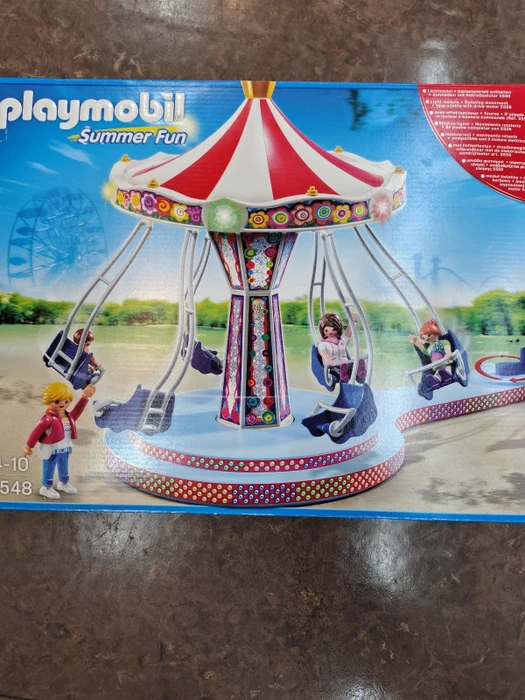 playmobil Summer Fun Kettenkarussell mit bunter Beleuchtung