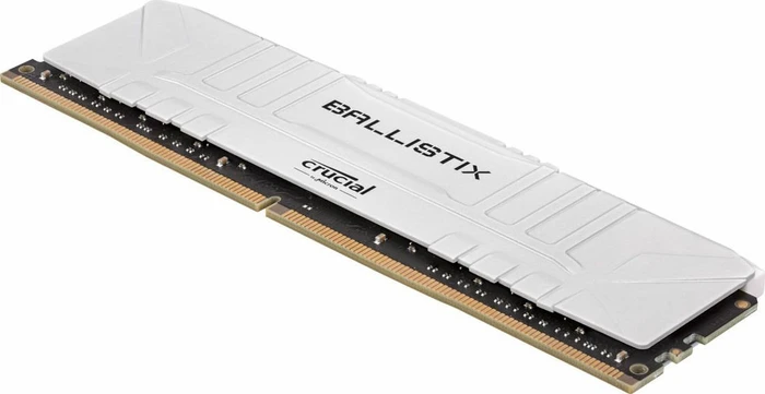Crucial Ballistix weiß UDIMM 32GB Kit, DDR4-3000, CL15-16-16-35, 2RX8