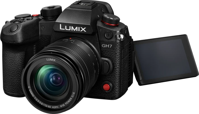 Panasonic Lumix DC-GH7 mit Objektiv Lumix G Vario 12-60mm 3.5-5.6 ASPH Power OIS