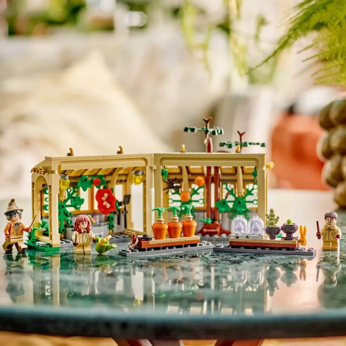 LEGO Harry Potter - Schloss Hogwarts: Kräuterkundeunterricht