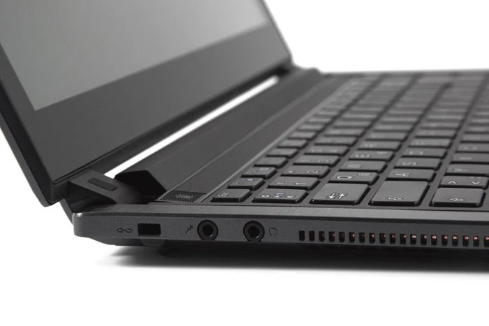 Schenker Slim S403-9AP, Core i5-4200U, 4GB RAM, 500GB HDD, GeForce GT 745M, DE