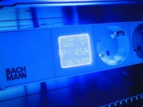 Bachmann IT PDU BlueNet BN0500, mit CEE-Stecker, 1HE, 36-fach, 16A/400V, 3m