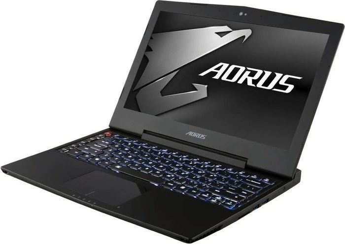 GIGABYTE AORUS X3 Plus V4-DECF1, Core i7-5700HQ, 8GB RAM, 250GB SSD, GeForce GTX 970M, DE