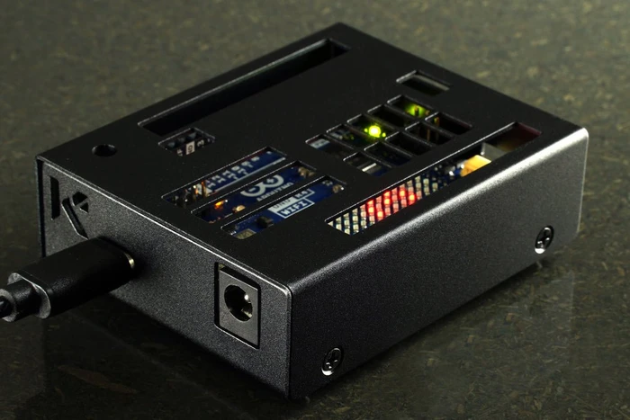 KKSB UNO R4 Aluminium Case, schwarz