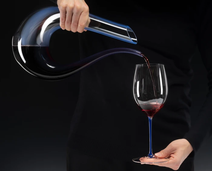 Riedel Fatto A Mano Cabernet/Merlot Rotweinglas dunkelblau