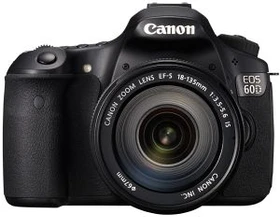 Canon EOS 60D mit Objektiv EF-S 18-135mm 3.5-5.6 IS und EF 40mm 2.8 STM