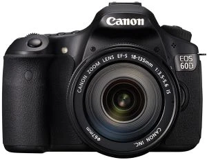 Canon EOS 60D mit Objektiv EF-S 18-135mm 3.5-5.6 IS und EF 40mm 2.8 STM