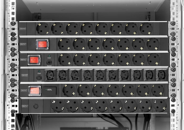 Digitus 19" Steckdosenleiste, 1HE, 7-fach, 230V, 2m