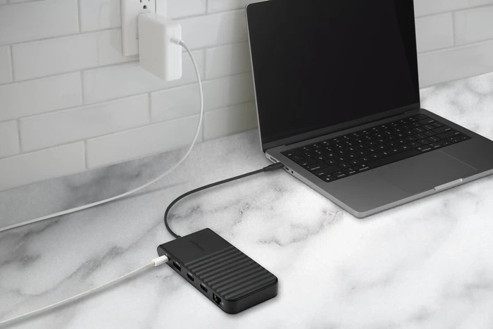 Kensington UH1500P EQ USB-C Triple Video Dockingstation, USB-C 3.1 [Stecker]