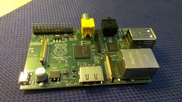 Raspberry Pi Modell B, 512MB RAM