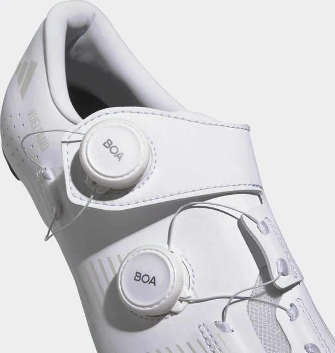 adidas Vueltano Carbon cloud white/crystal white/core black
