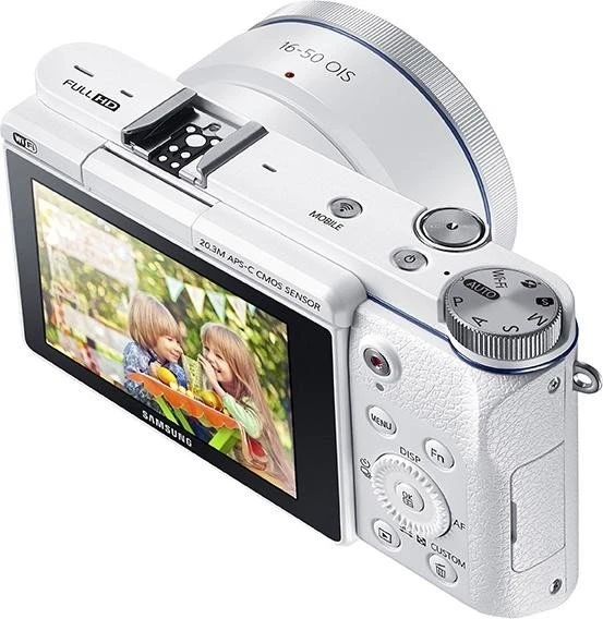 Samsung NX3300 weiß mit Objektiv NX 16-50mm 3.5-5.6 ED PZ OIS i-Function
