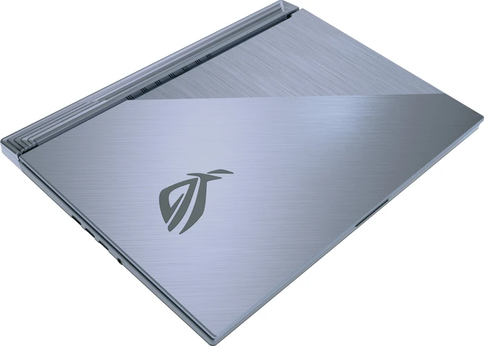 ASUS ROG Strix Scar III G731GW-EV212T, Glacier Blue, Core i7-9750H, 16GB RAM, 256GB SSD, 1TB HDD, GeForce RTX 2070, DE
