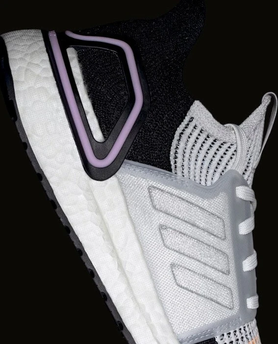 adidas Ultraboost 19 crystal white/core black (Damen)