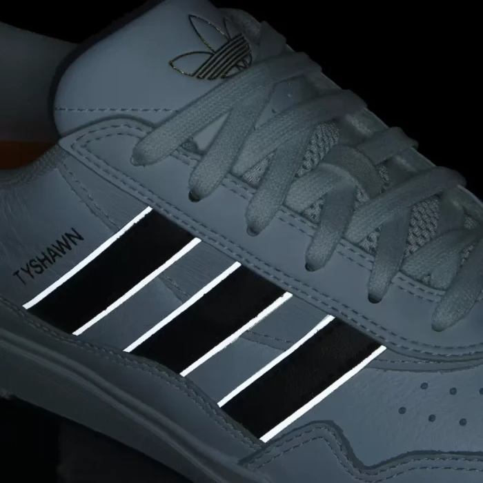 adidas Tyshawn II cloud white/core black/collegiate navy