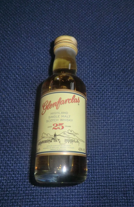 Glenfarclas 25 Years Old 50ml