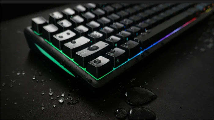 Glorious GMBK 75%, schwarz, LEDs RGB, USB, US