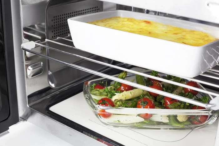 Caso MCG25 Ceramic Chef Mikrowelle mit Grill/Heißluft