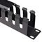 StarTech Horizontaler Rack Finger Kabelkanal mit Abdeckung, Kabelführung, schwarz, 1HE Vorschaubild