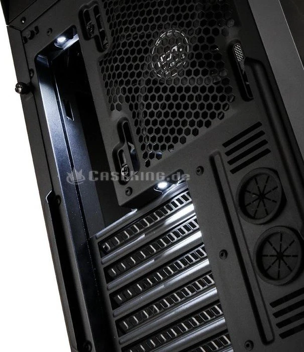 NZXT Noctis 450 ROG Edition, Acrylfenster